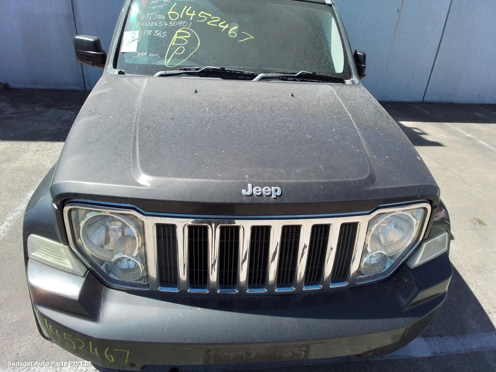 Jeep Cherokee Bonnet