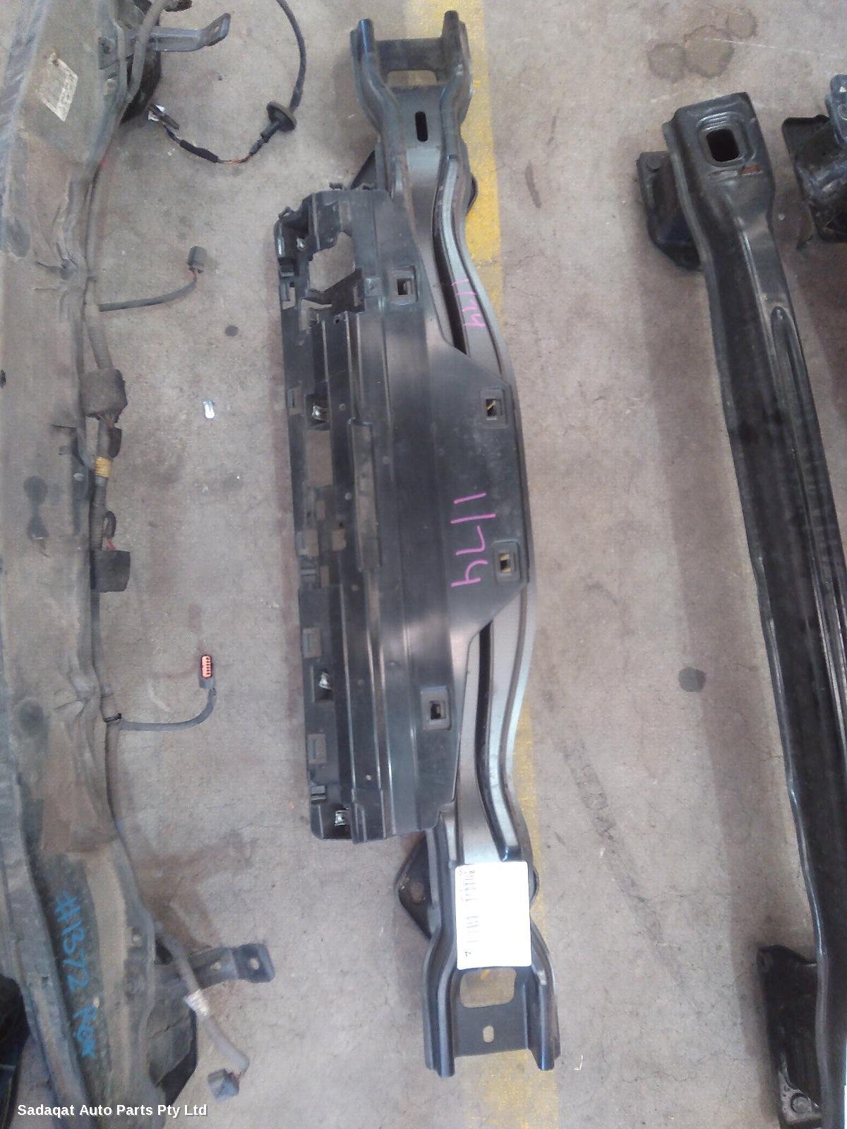 Bmw 3 Series R/bar Bracket/reinfo