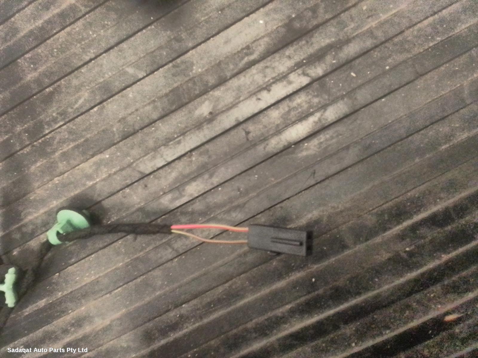 Volkswagen Passat Left Door Mirror