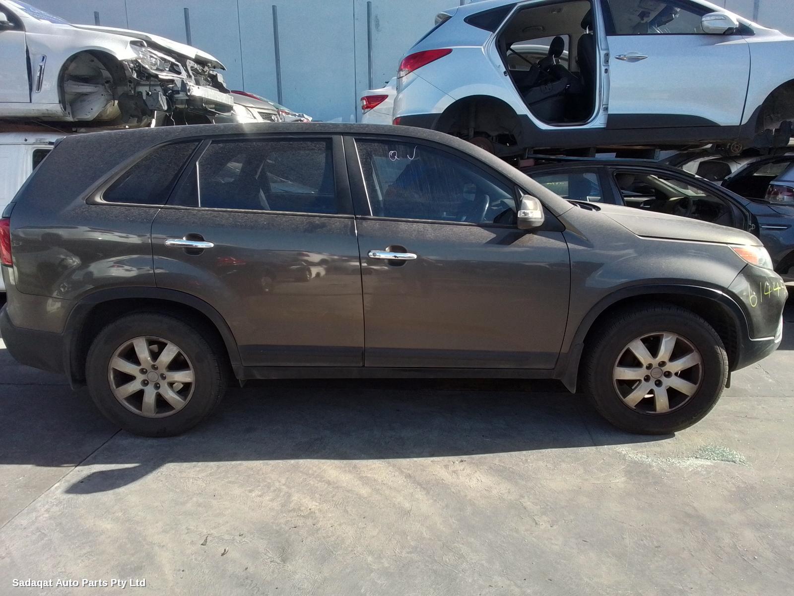 Kia Sorento Right Door Mirror