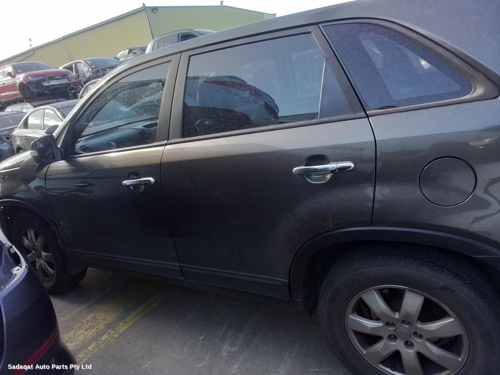 Kia Sorento Right Door Mirror