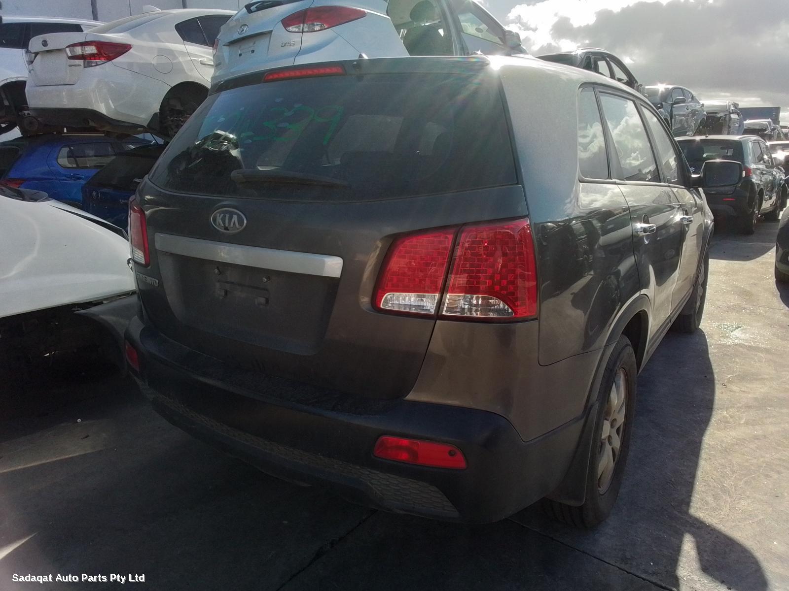 Kia Sorento Right Door Mirror