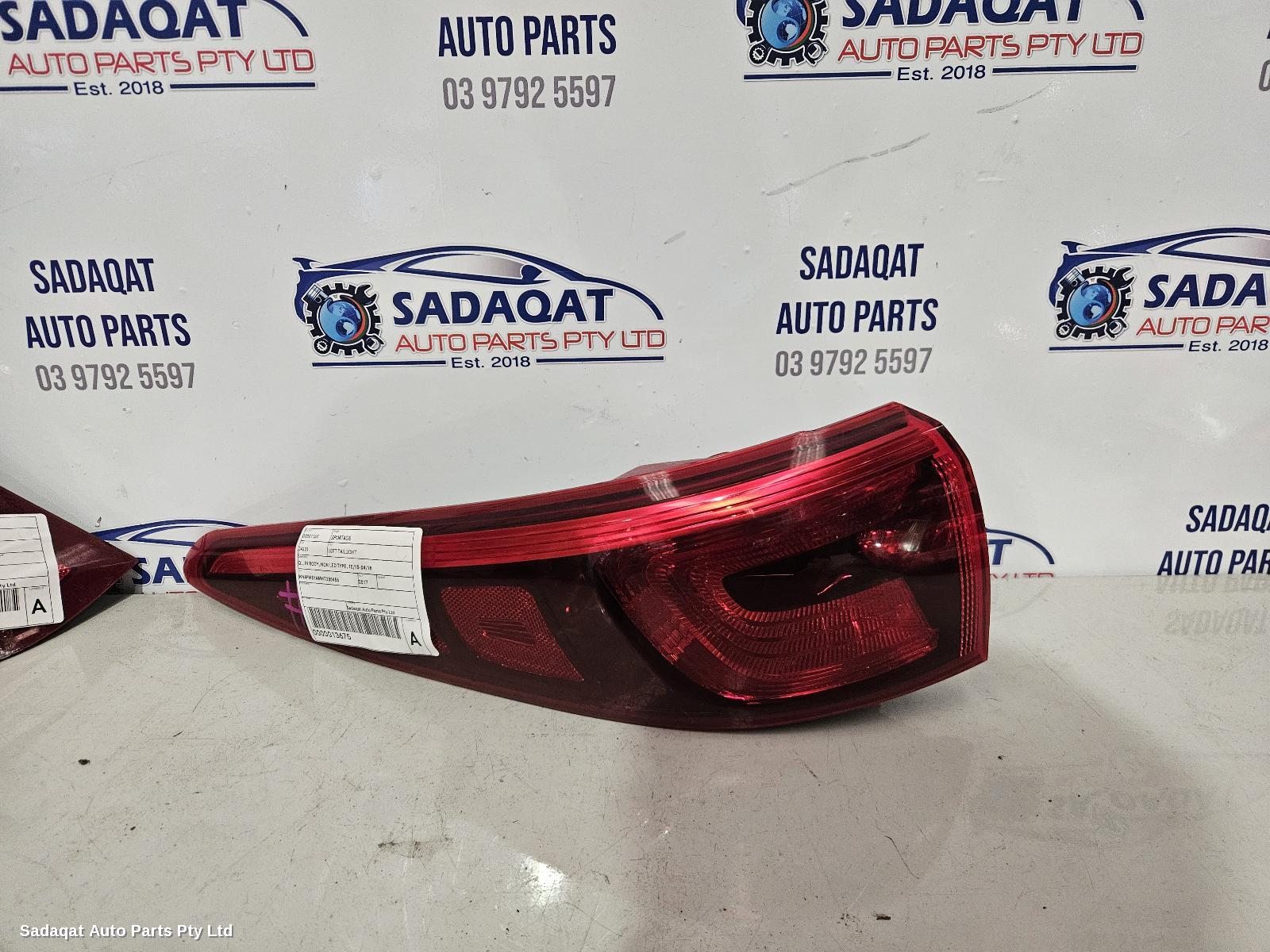 Kia Sportage Left Taillight