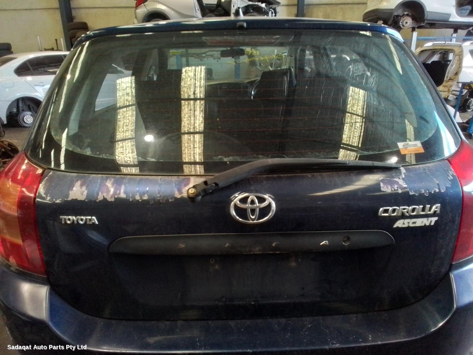 Toyota Corolla Left Taillight