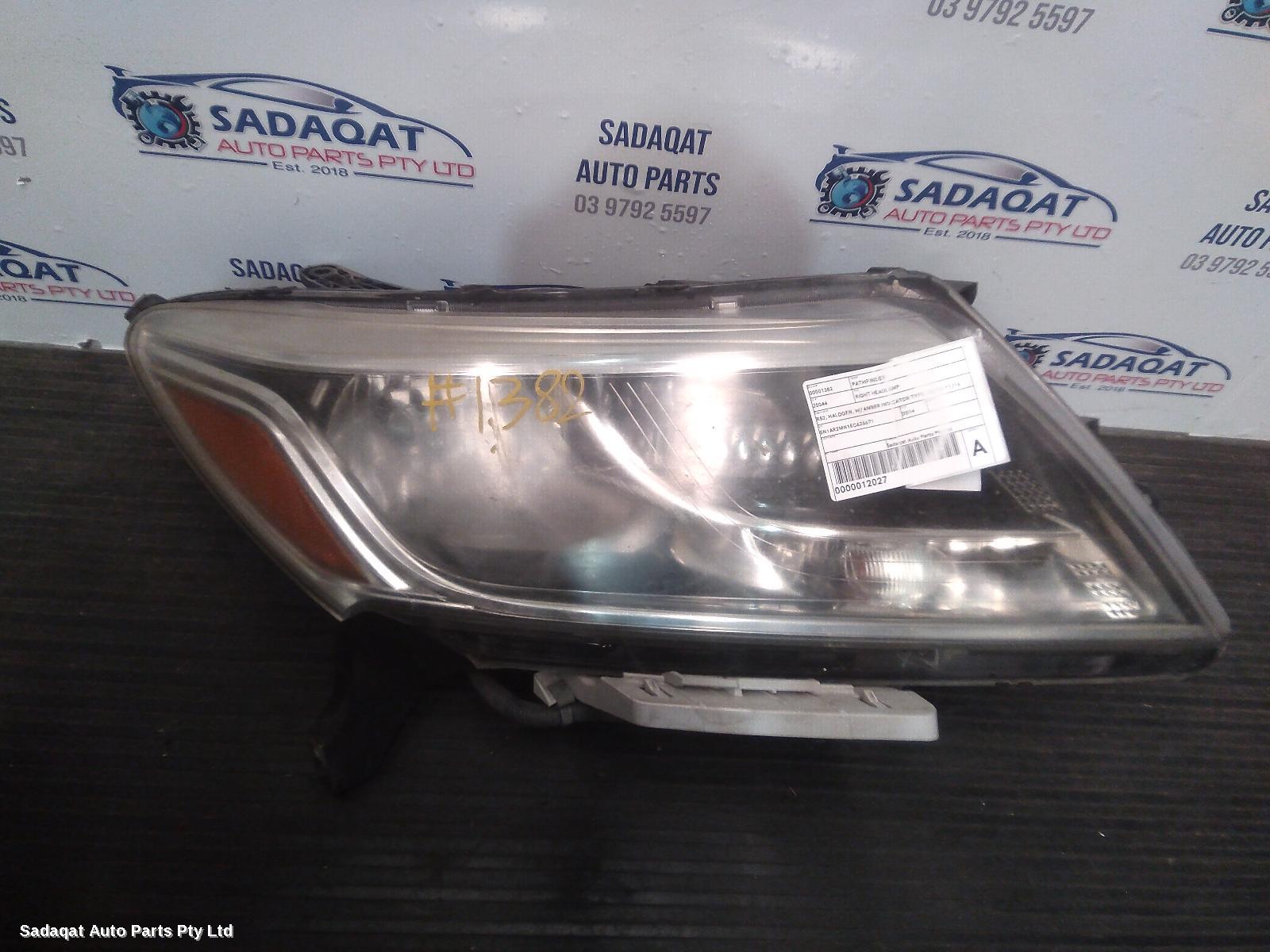Nissan Pathfinder Right Headlamp