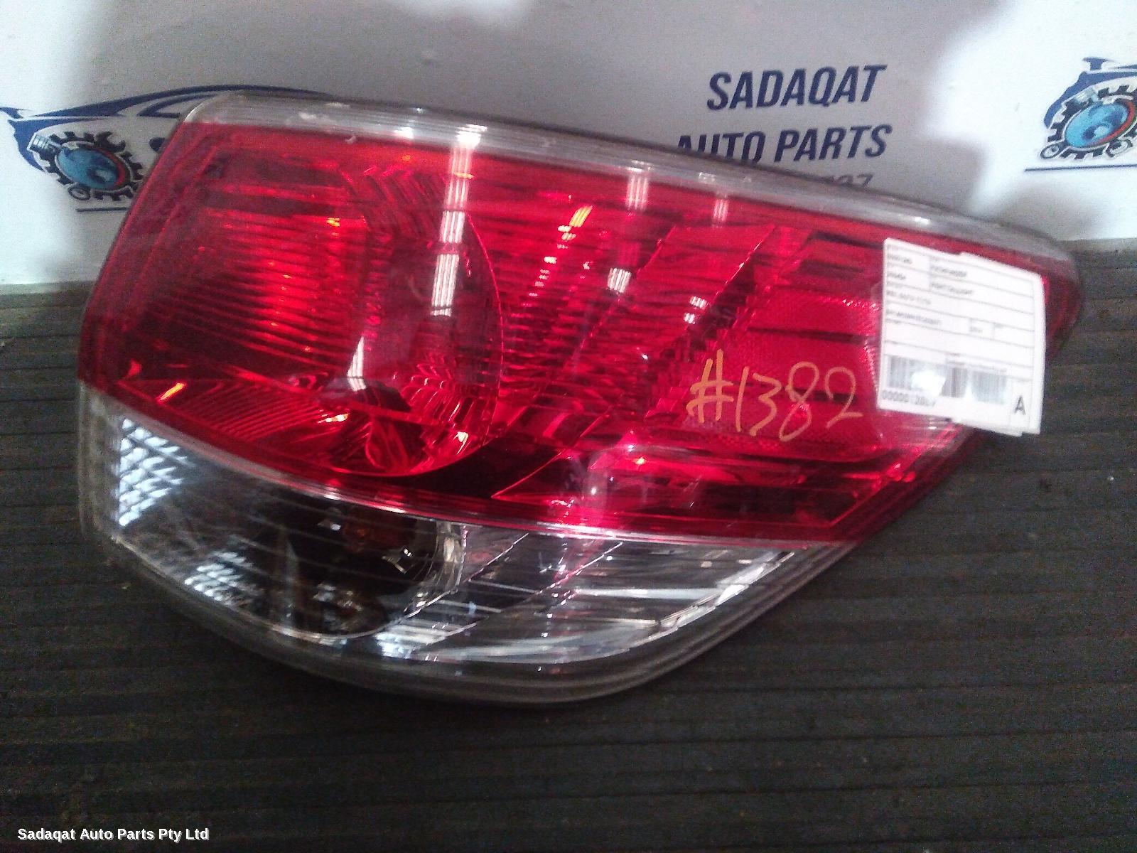 Nissan Pathfinder Right Taillight