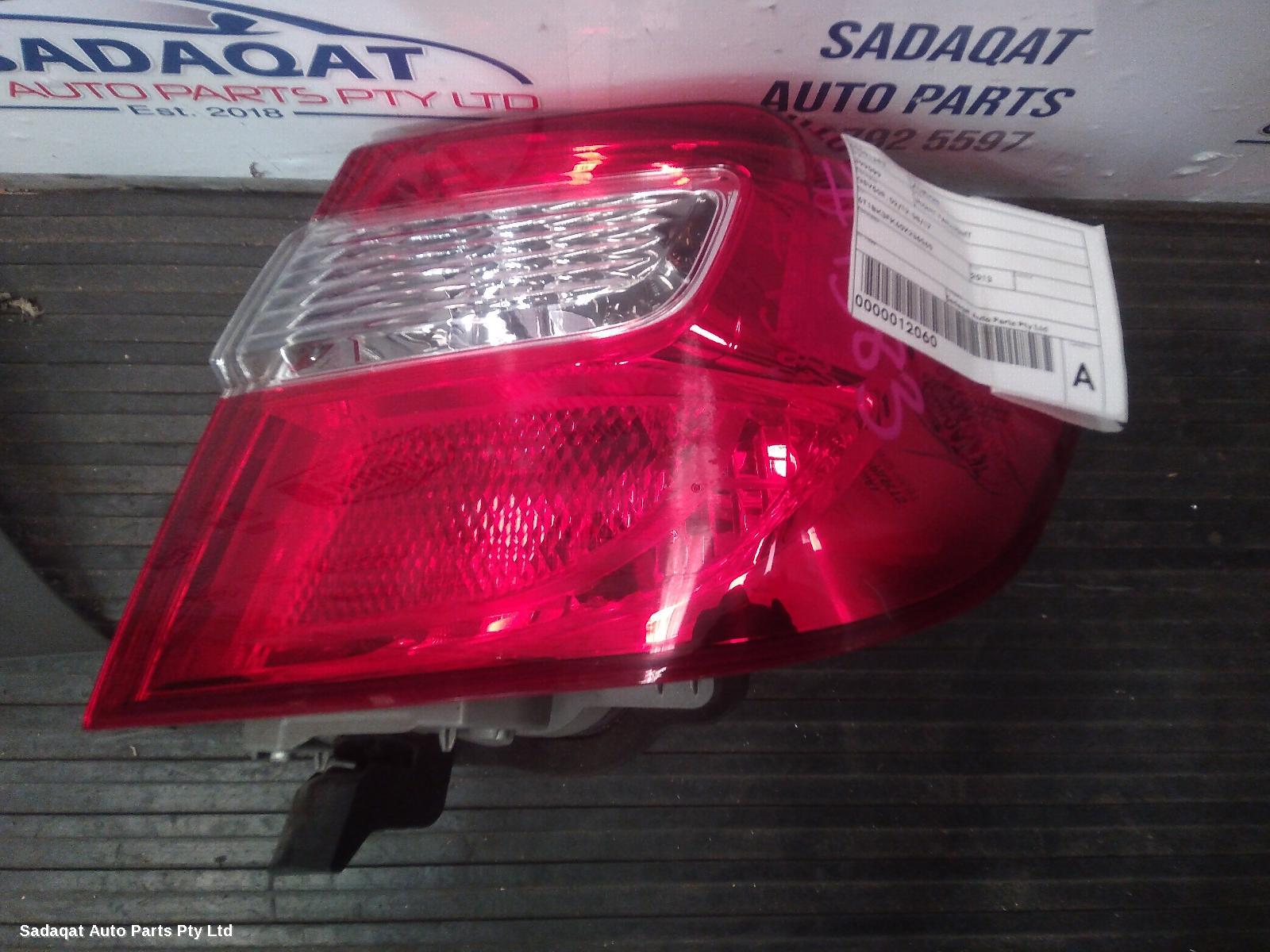 Toyota Aurion Right Taillight