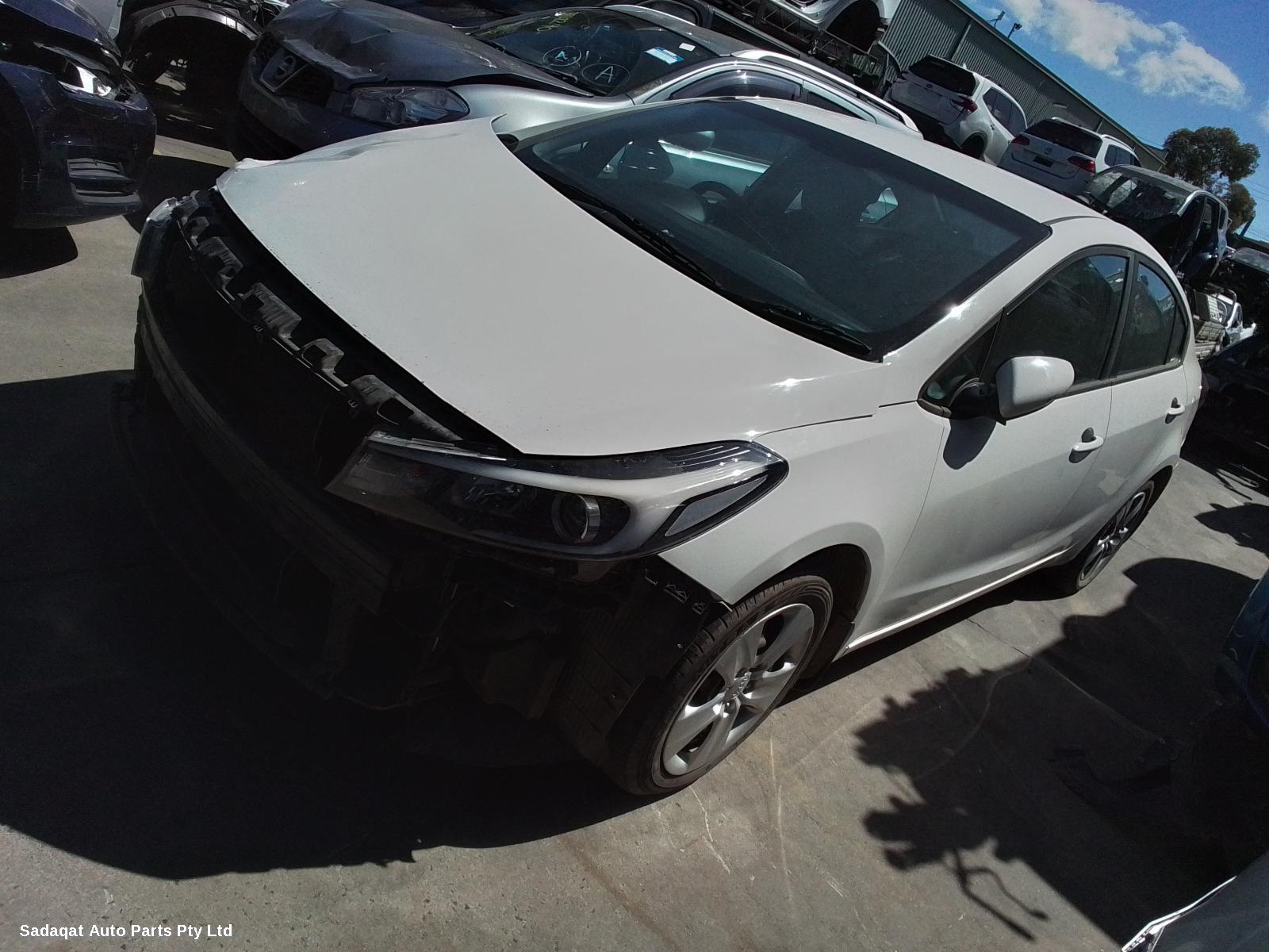 Kia Cerato Rear Garnish