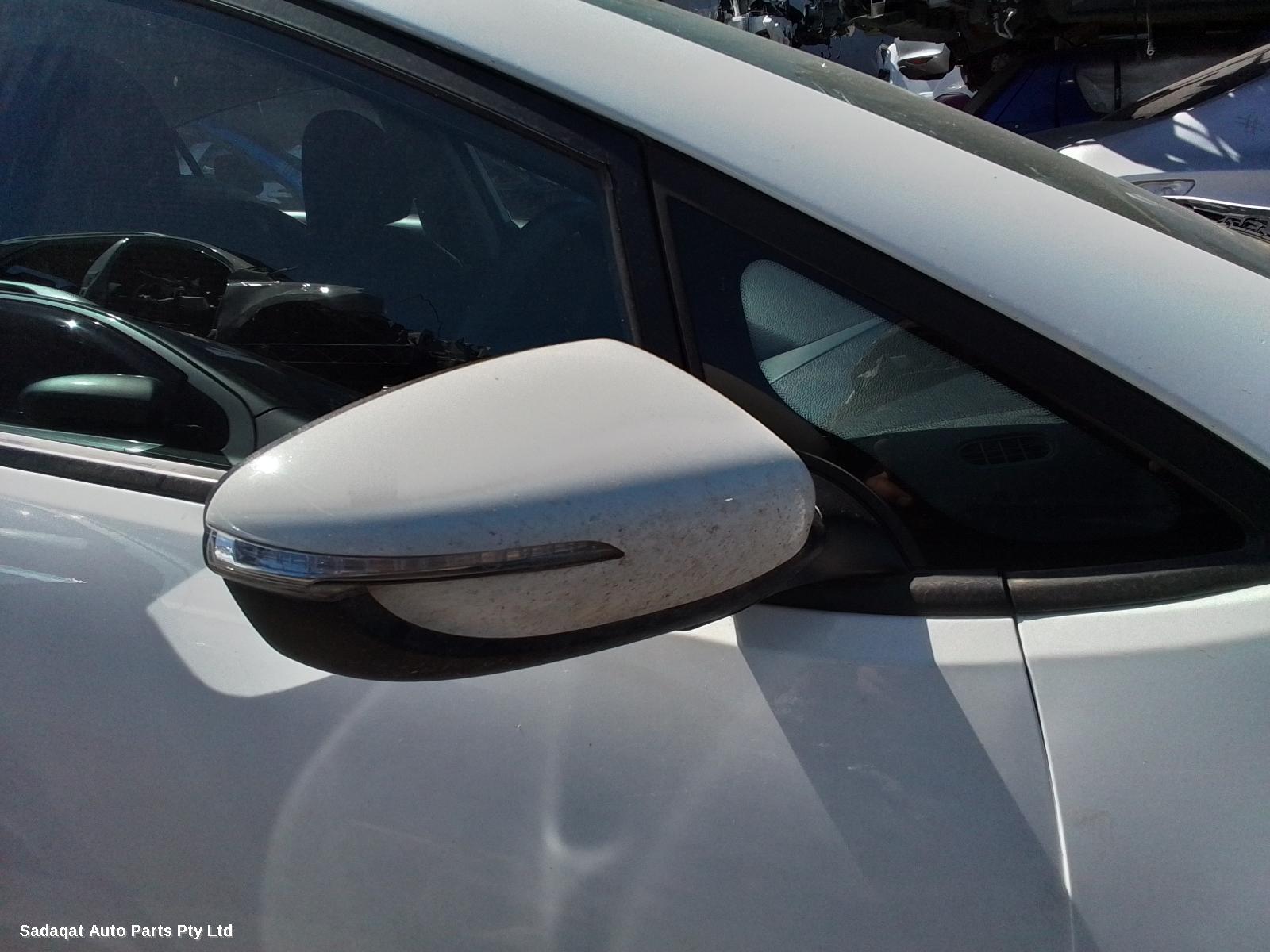 Kia Cerato Rear Garnish