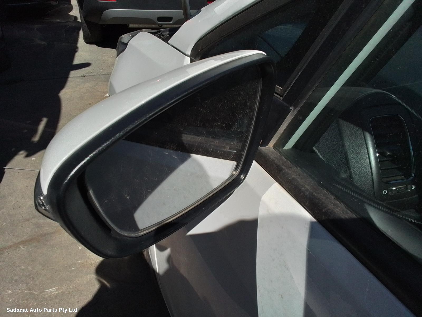 Kia Cerato Rear Garnish