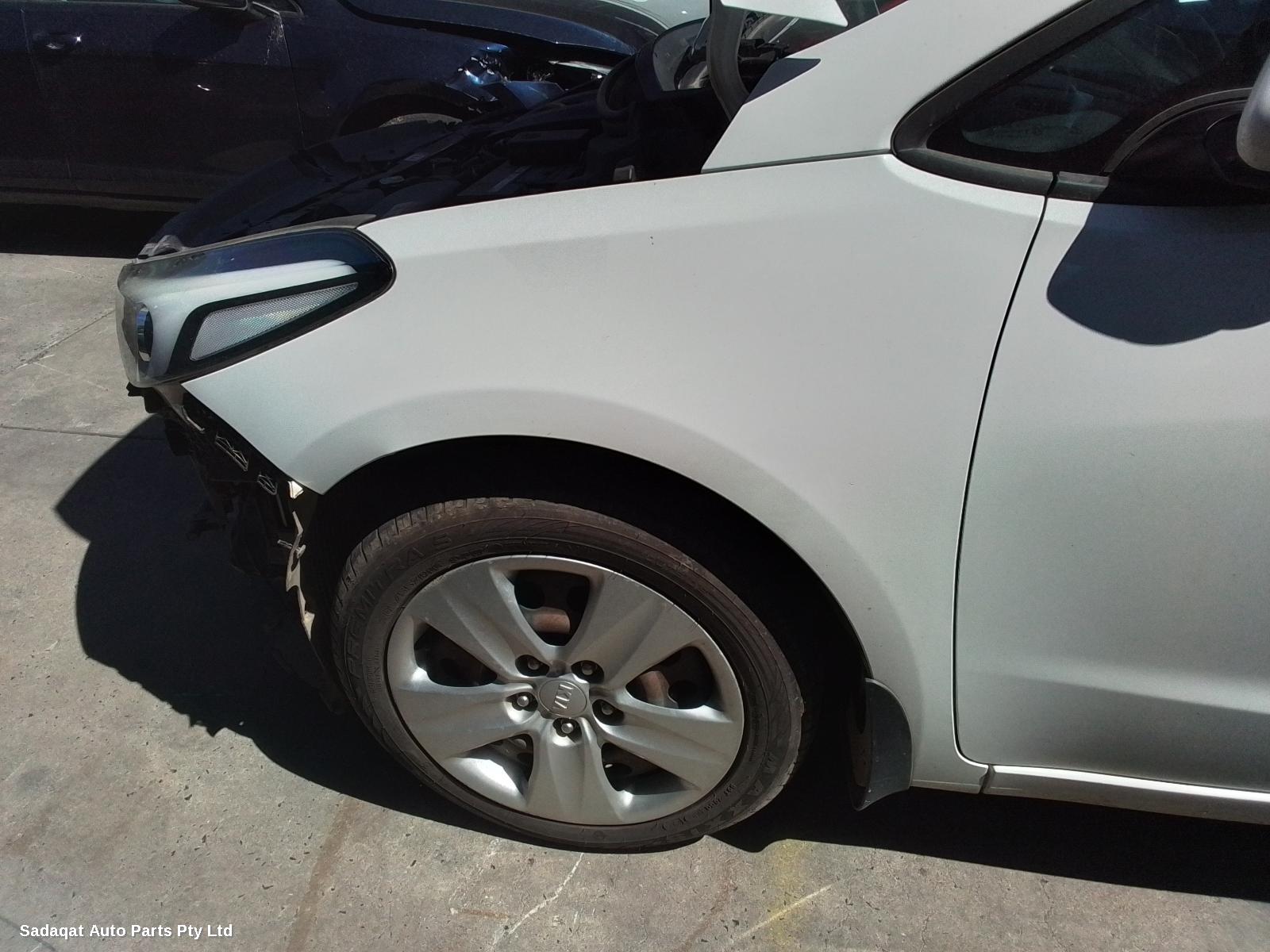 Kia Cerato Rear Garnish