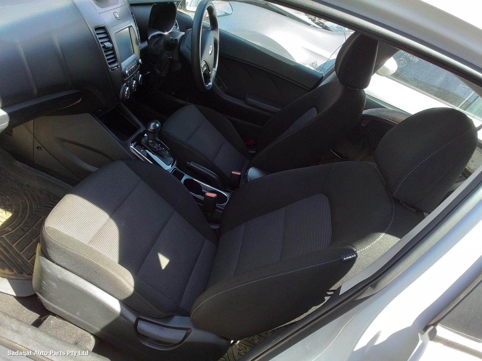 Kia Cerato Rear Garnish