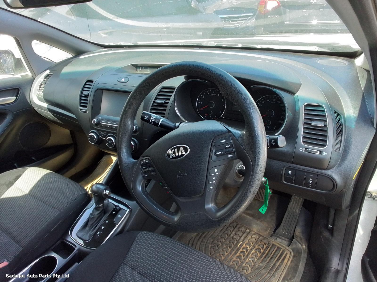 Kia Cerato Rear Garnish