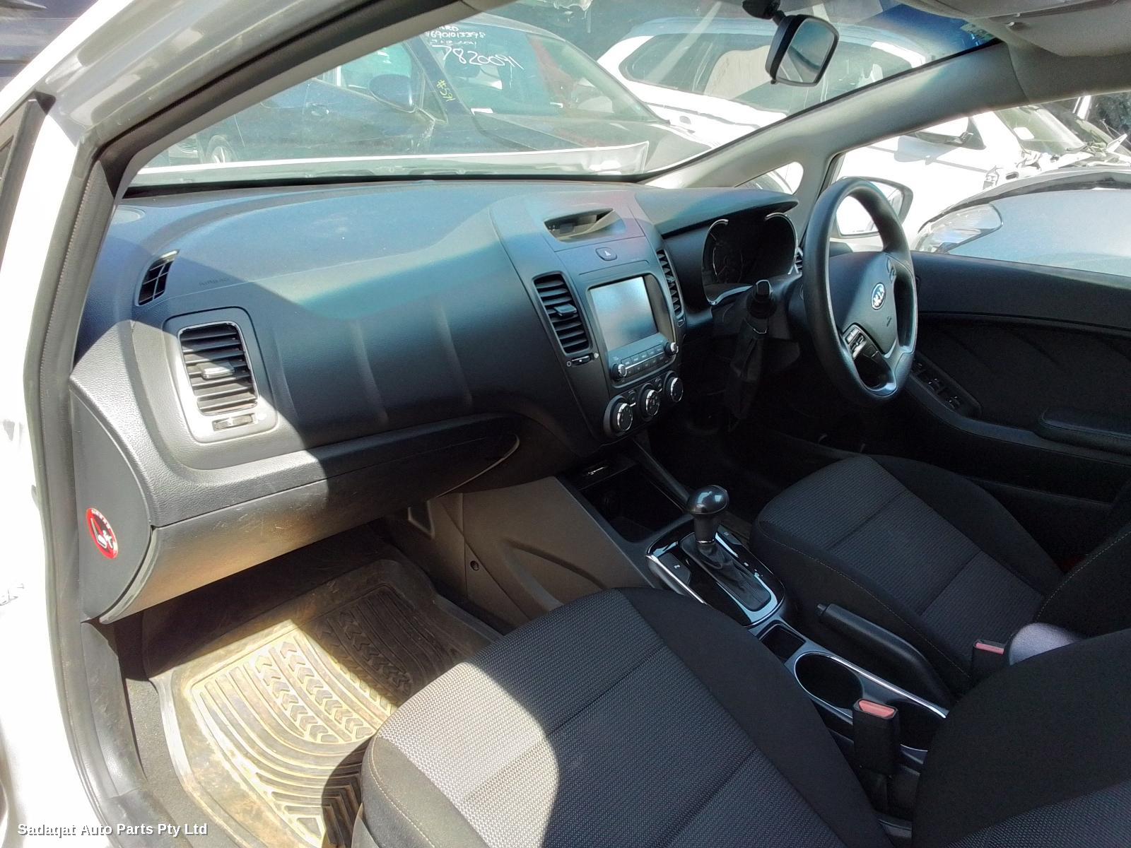 Kia Cerato Rear Garnish