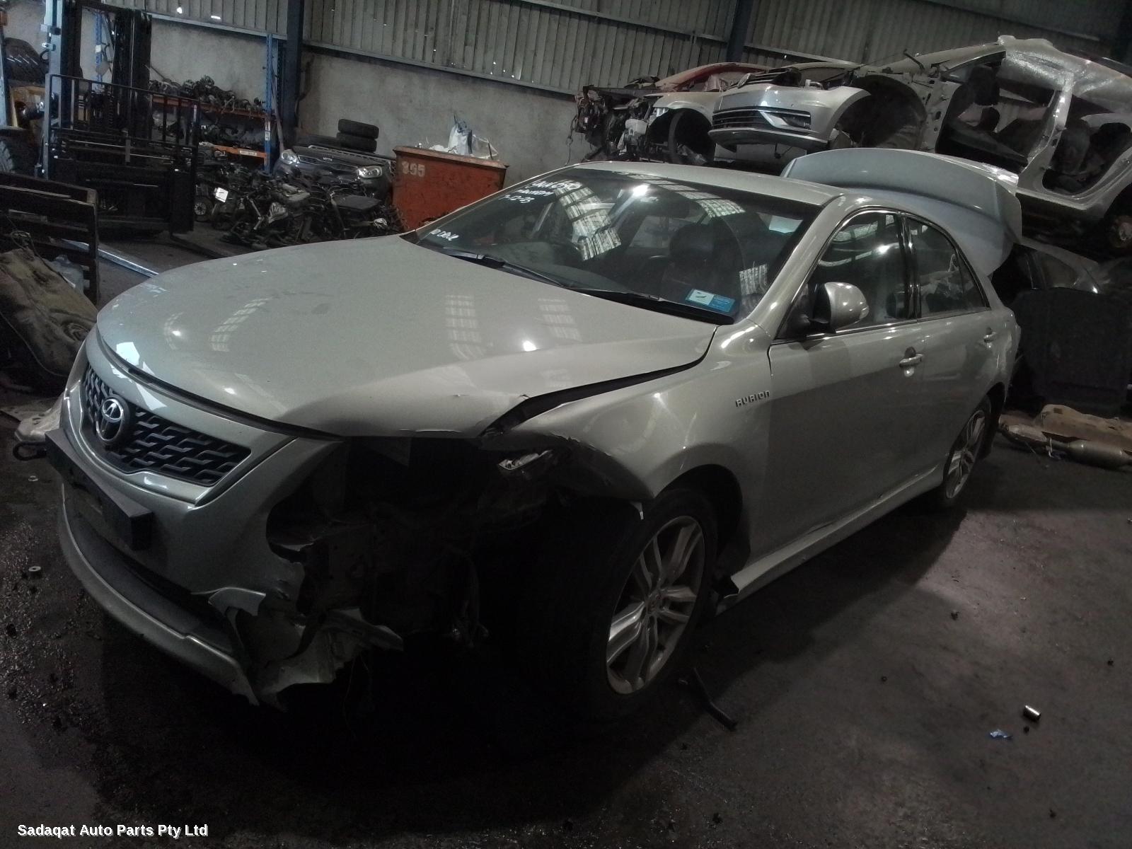 Toyota Aurion Right Headlamp