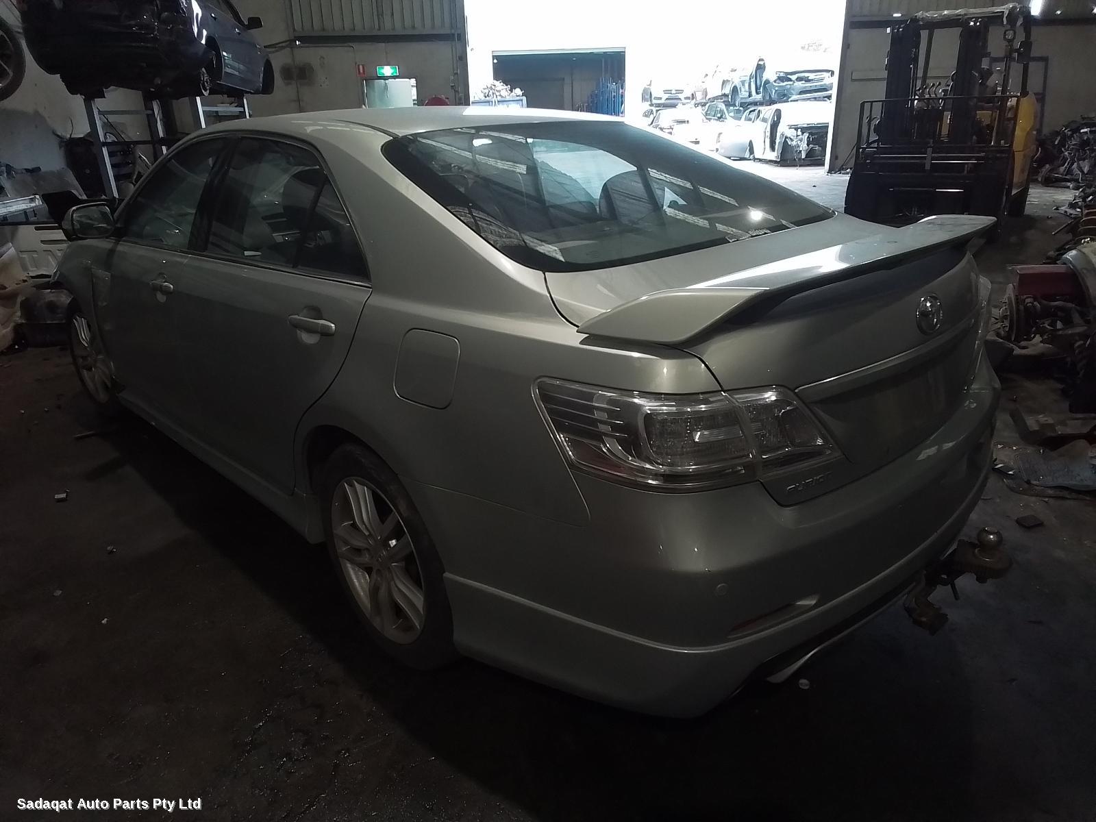 Toyota Aurion Right Headlamp
