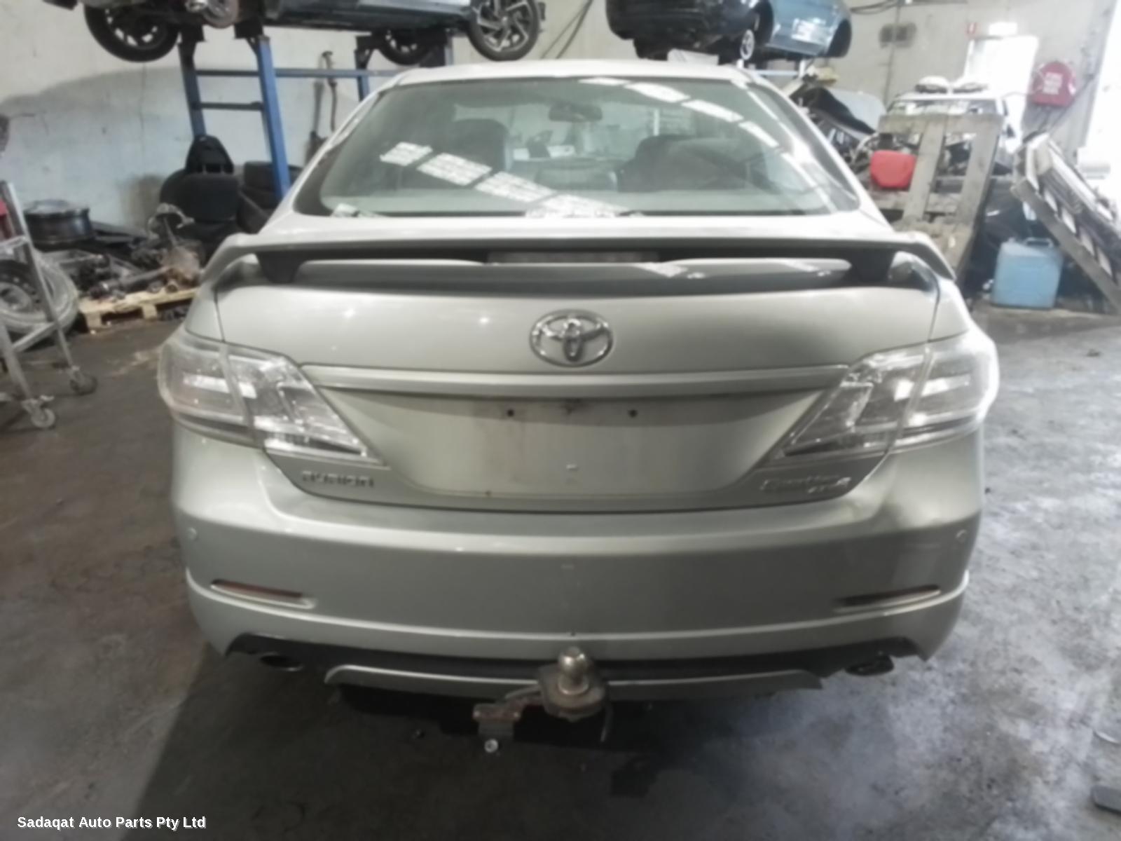 Toyota Aurion Right Headlamp