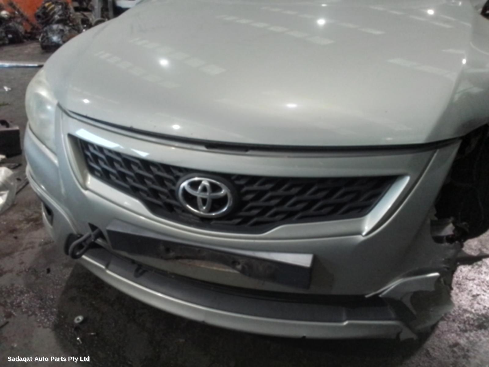 Toyota Aurion Right Headlamp