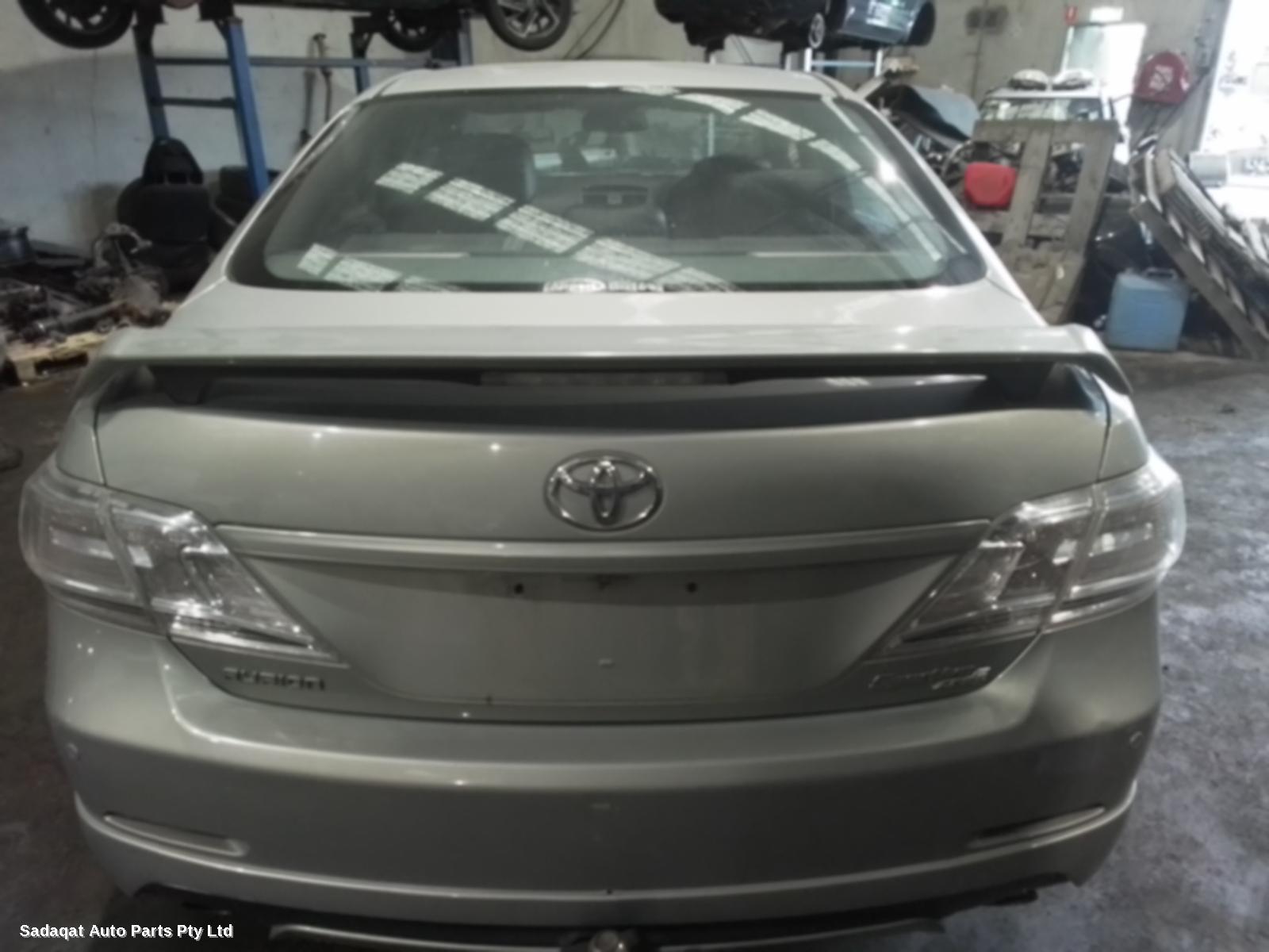 Toyota Aurion Right Headlamp