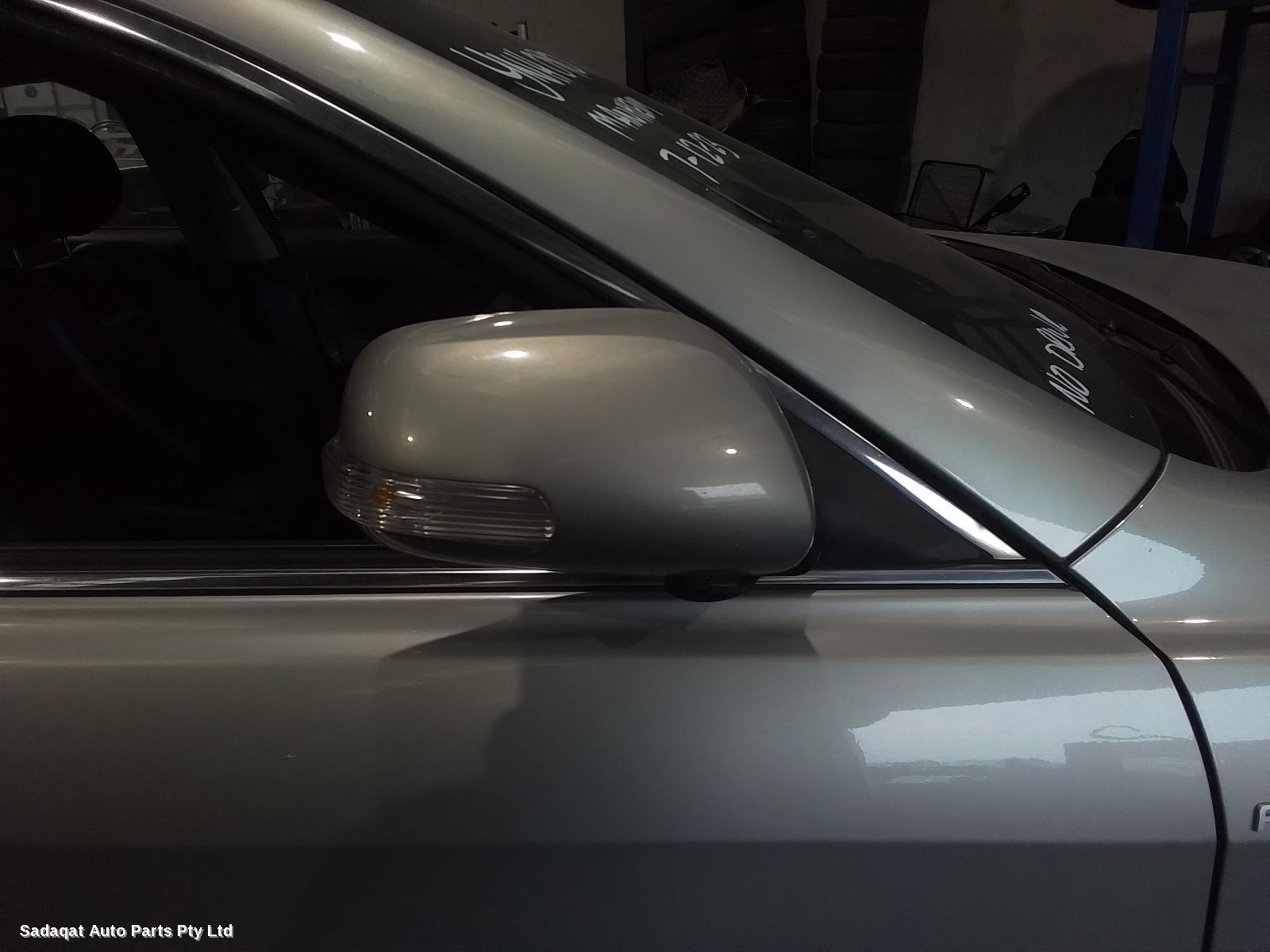 Toyota Aurion Right Headlamp