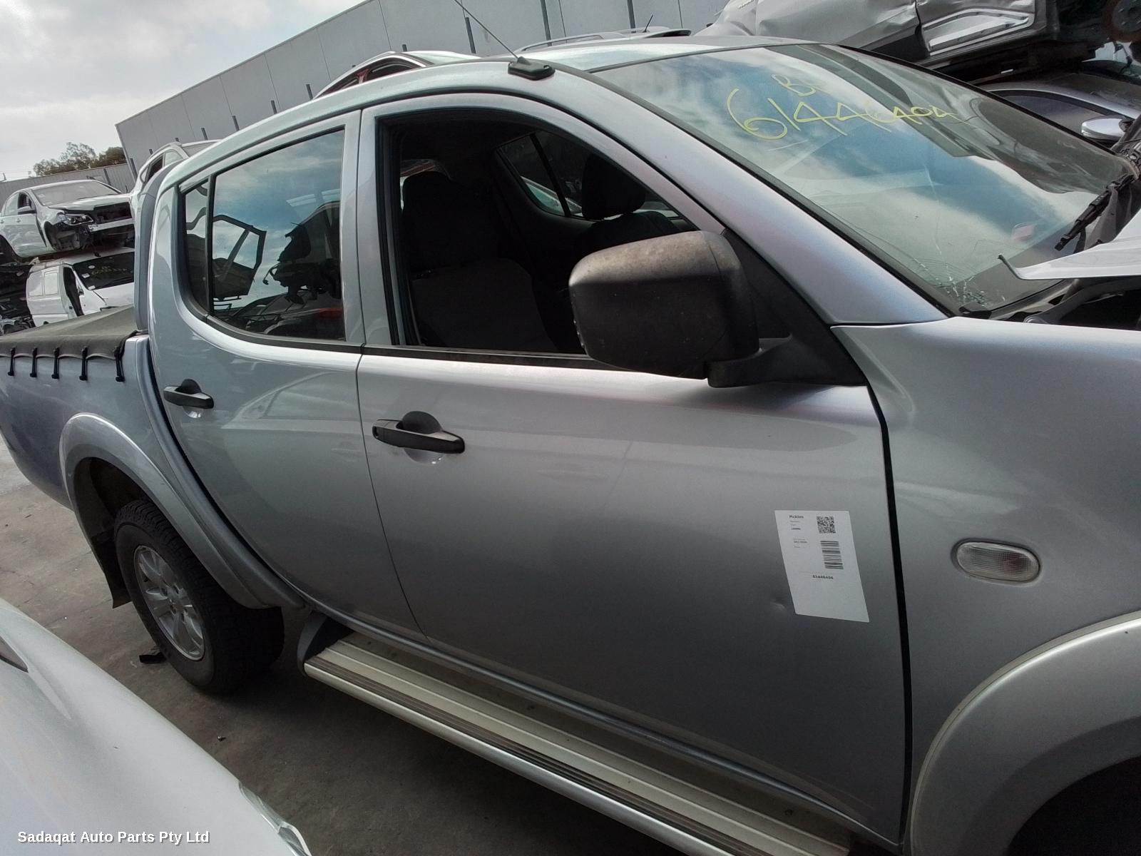 Mitsubishi Triton Right Door Mirror