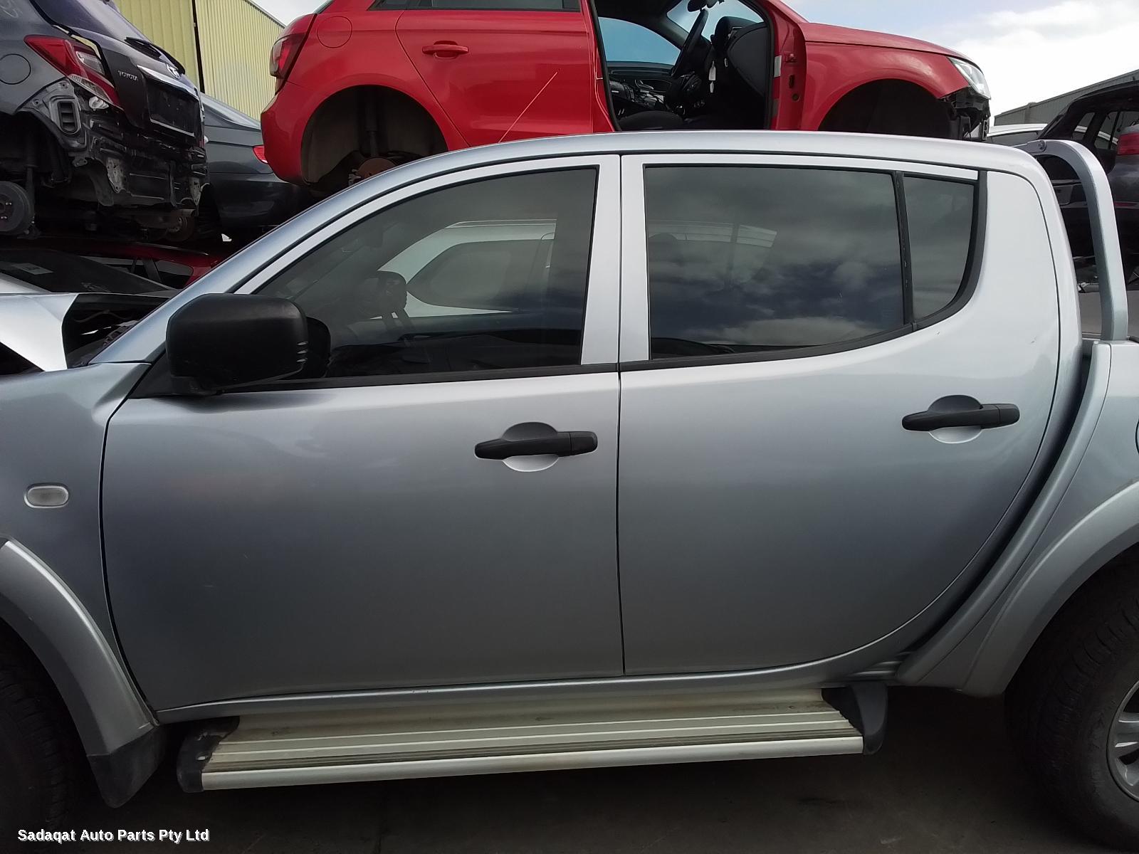 Mitsubishi Triton Right Door Mirror