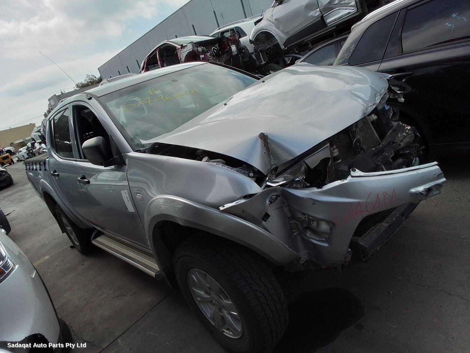 Mitsubishi Triton Right Door Mirror