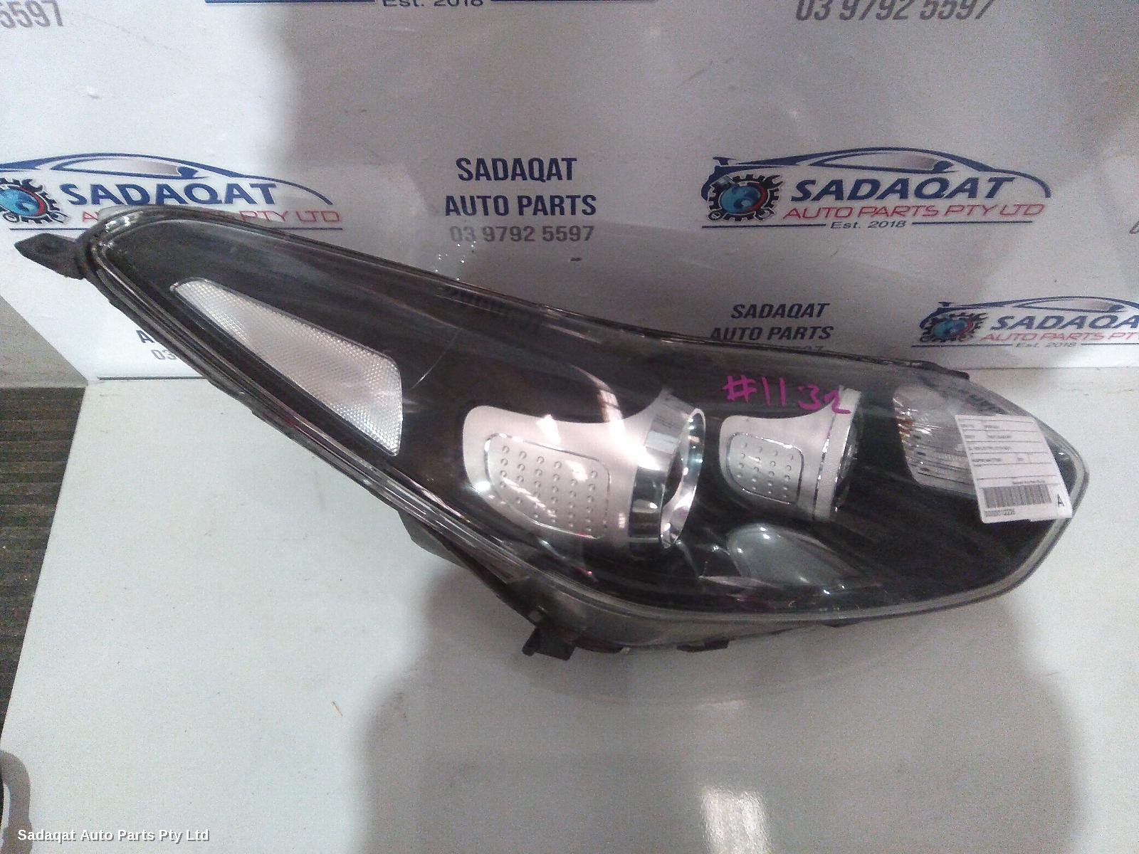 Kia Sportage Right Headlamp