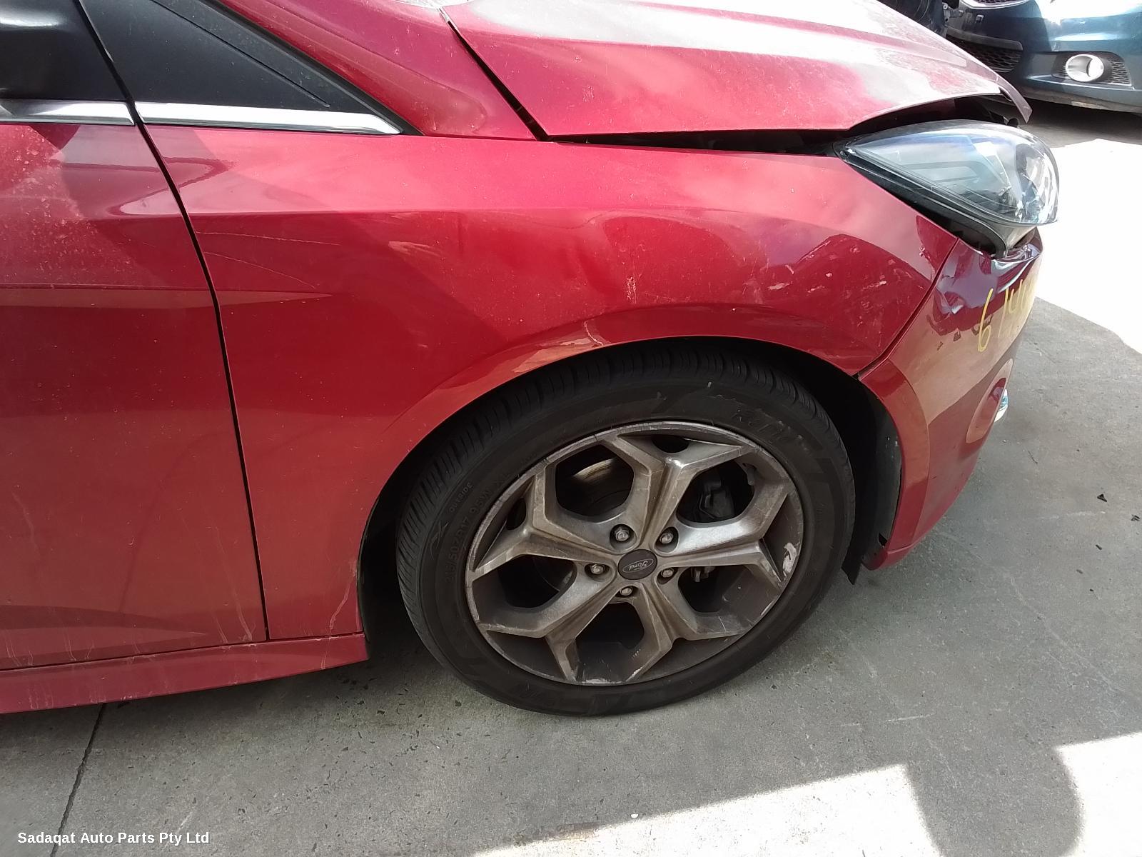 Ford Focus Left Guard