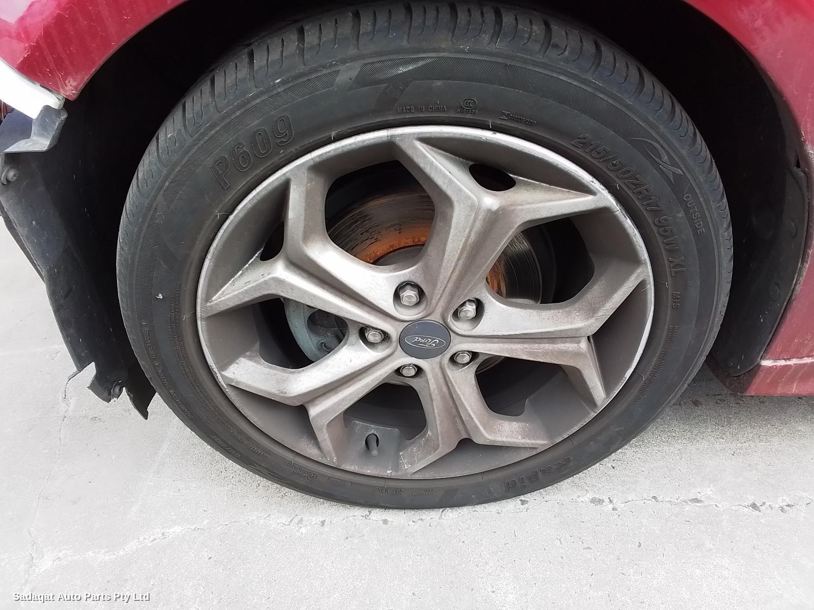 Ford Focus Left Guard