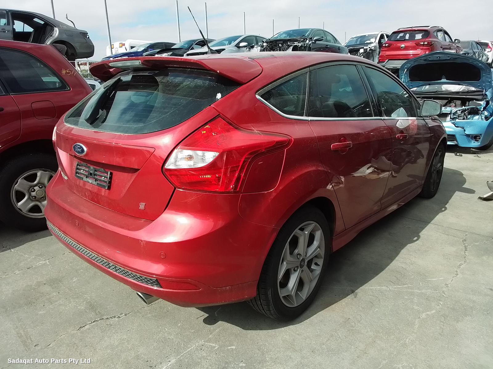 Ford Focus Left Guard