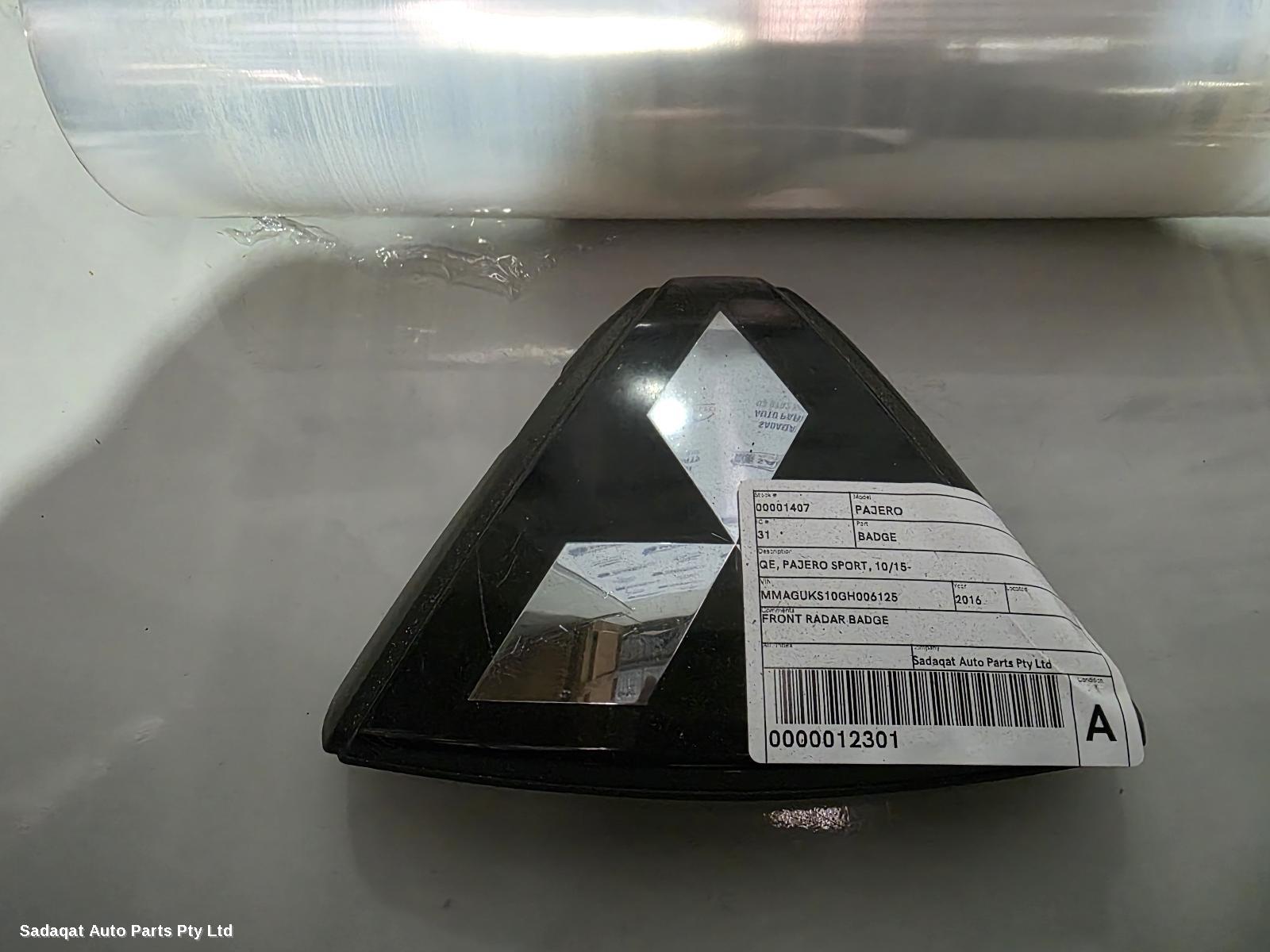 Mitsubishi Pajero Badge