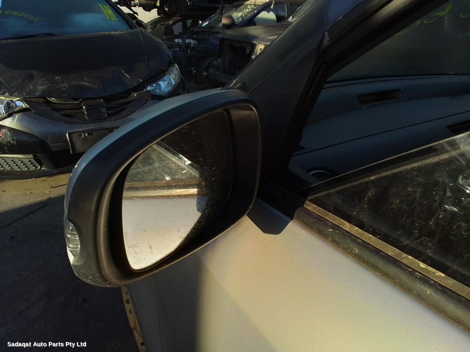 Suzuki Swift Left Door Mirror