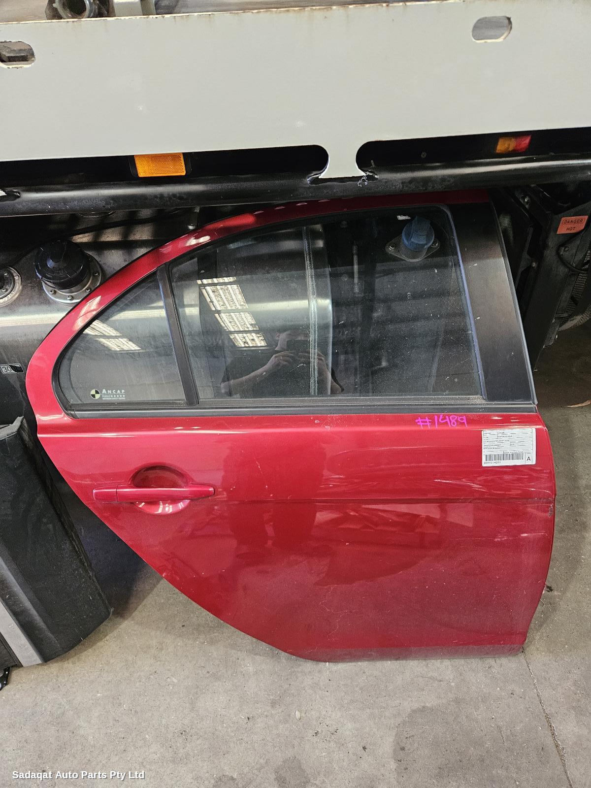 Mitsubishi Lancer Right_rear_door_sliding