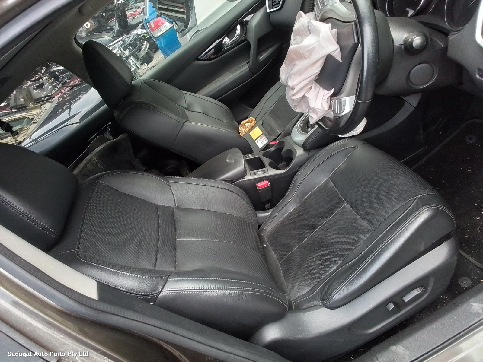 Nissan Qashqai R/bar Bracket/reinfo