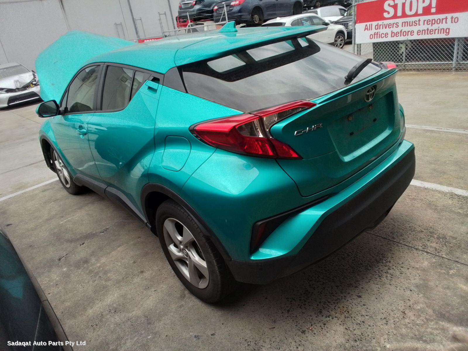 Toyota C-hr Left Door Mirror