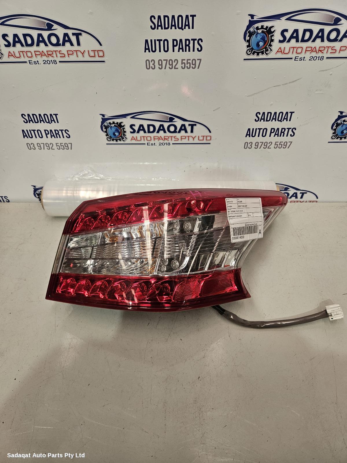 Nissan Pulsar Right Taillight