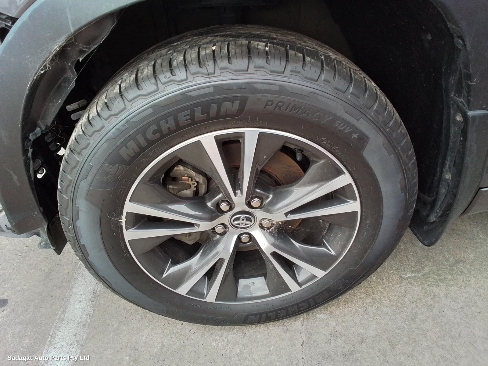 Toyota Kluger Seatbelt/stalk