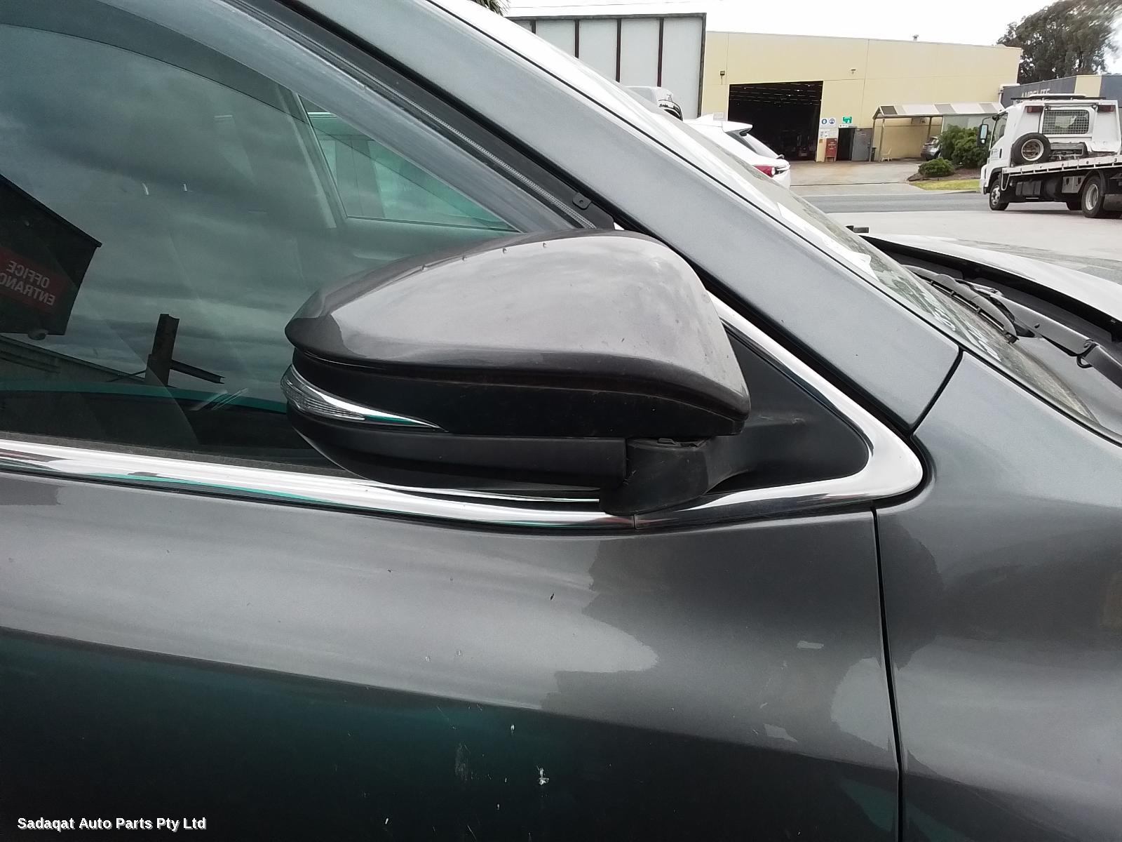 Toyota Kluger Seatbelt/stalk