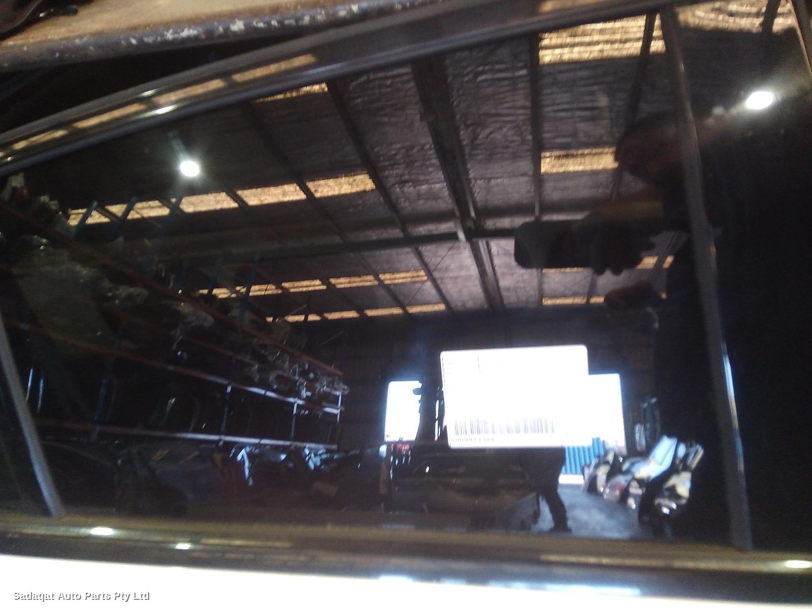 Mercedes Glc Class Right Rear Door Window