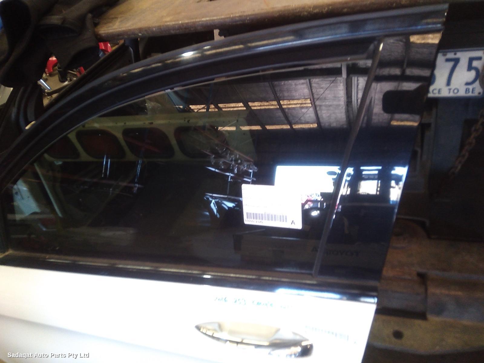 Mercedes Glc Class Left Front Door Window