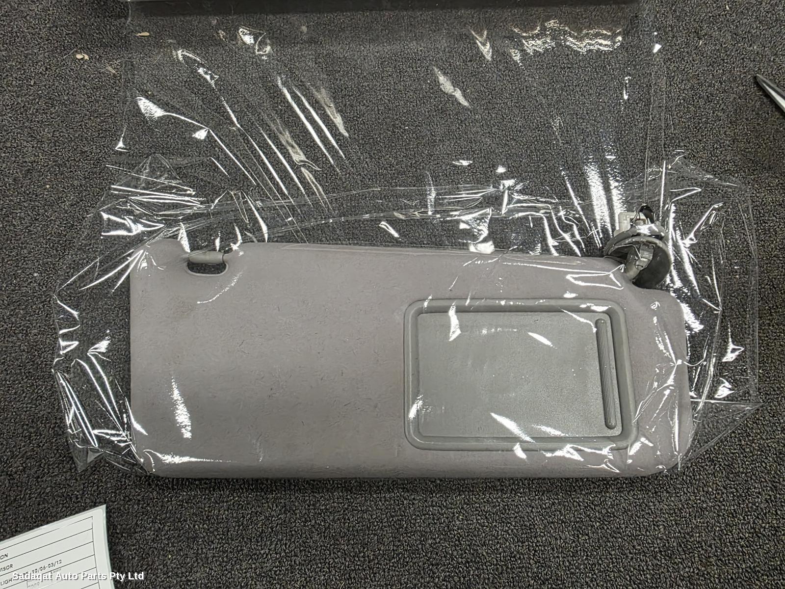 Toyota Aurion Sunvisor