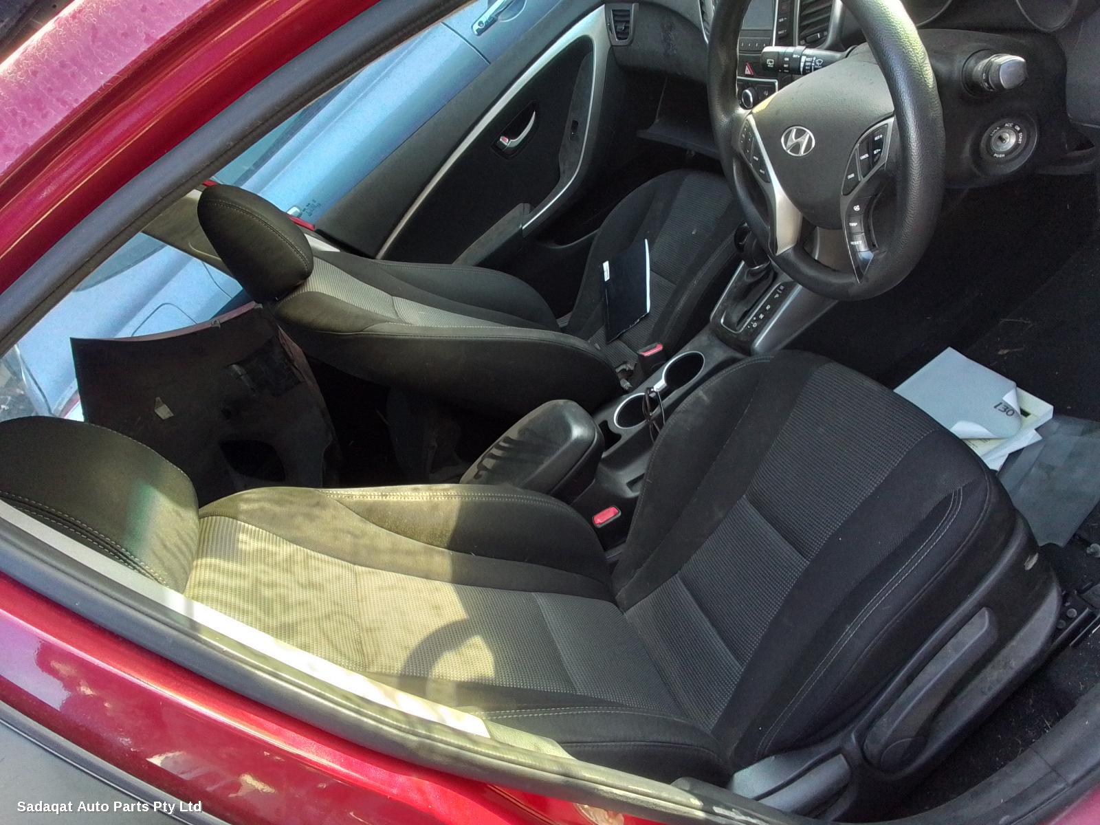 Hyundai I30 Left Door Mirror