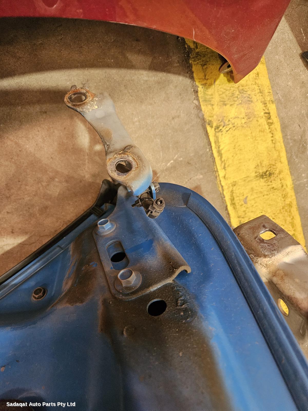 Honda Jazz Bonnet Hinge/strut