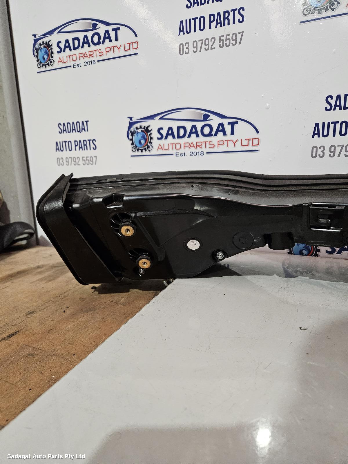 Porsche Macan Rear Garnish