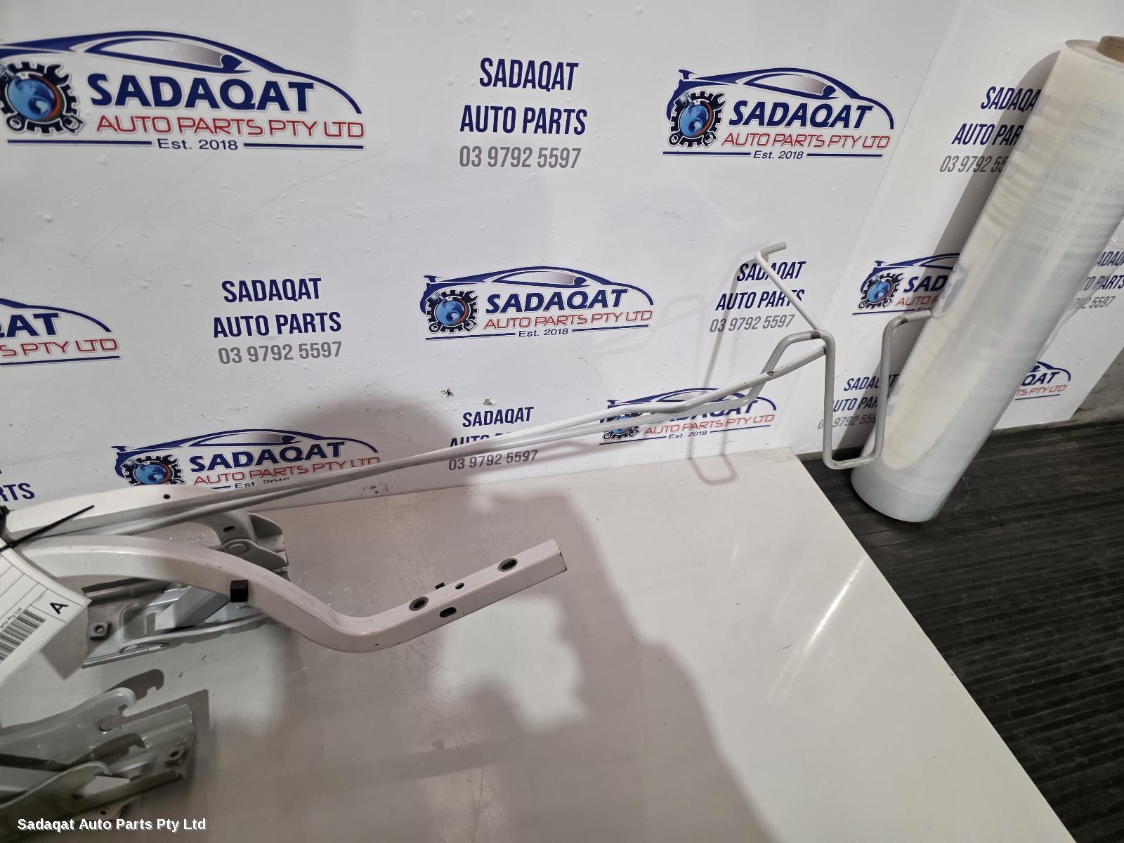 Toyota Aurion Bootlid/tgate Hinge