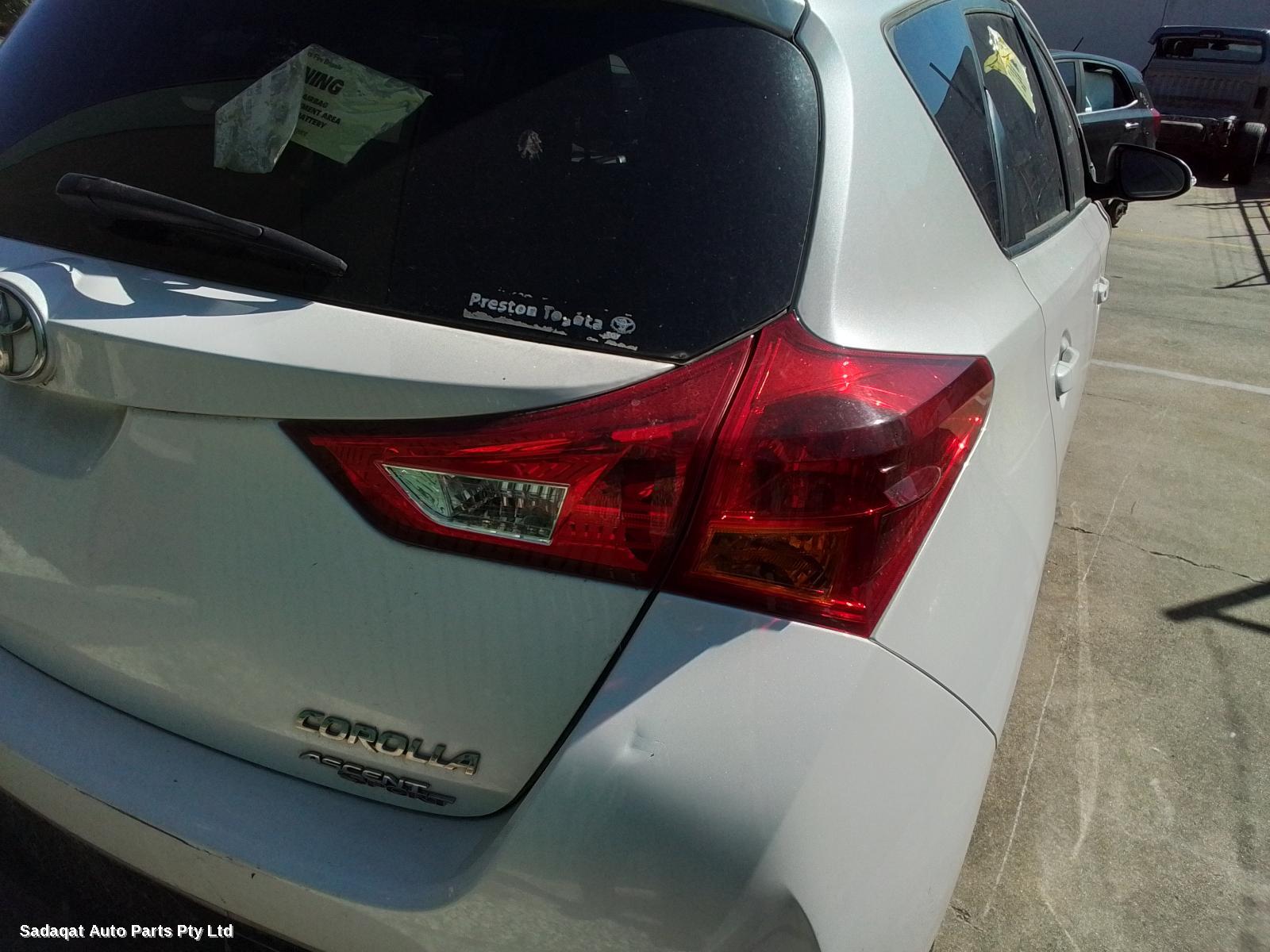 Toyota Corolla Right_rear_door_sliding
