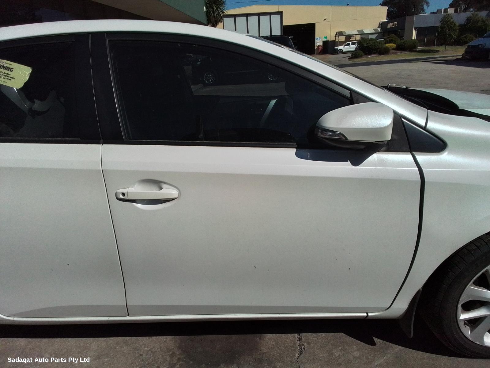 Toyota Corolla Right_rear_door_sliding