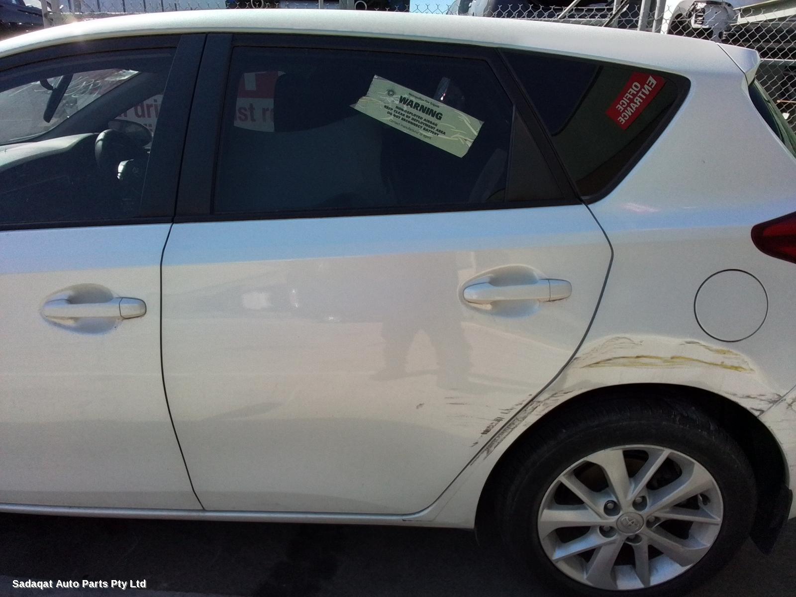 Toyota Corolla Right_rear_door_sliding