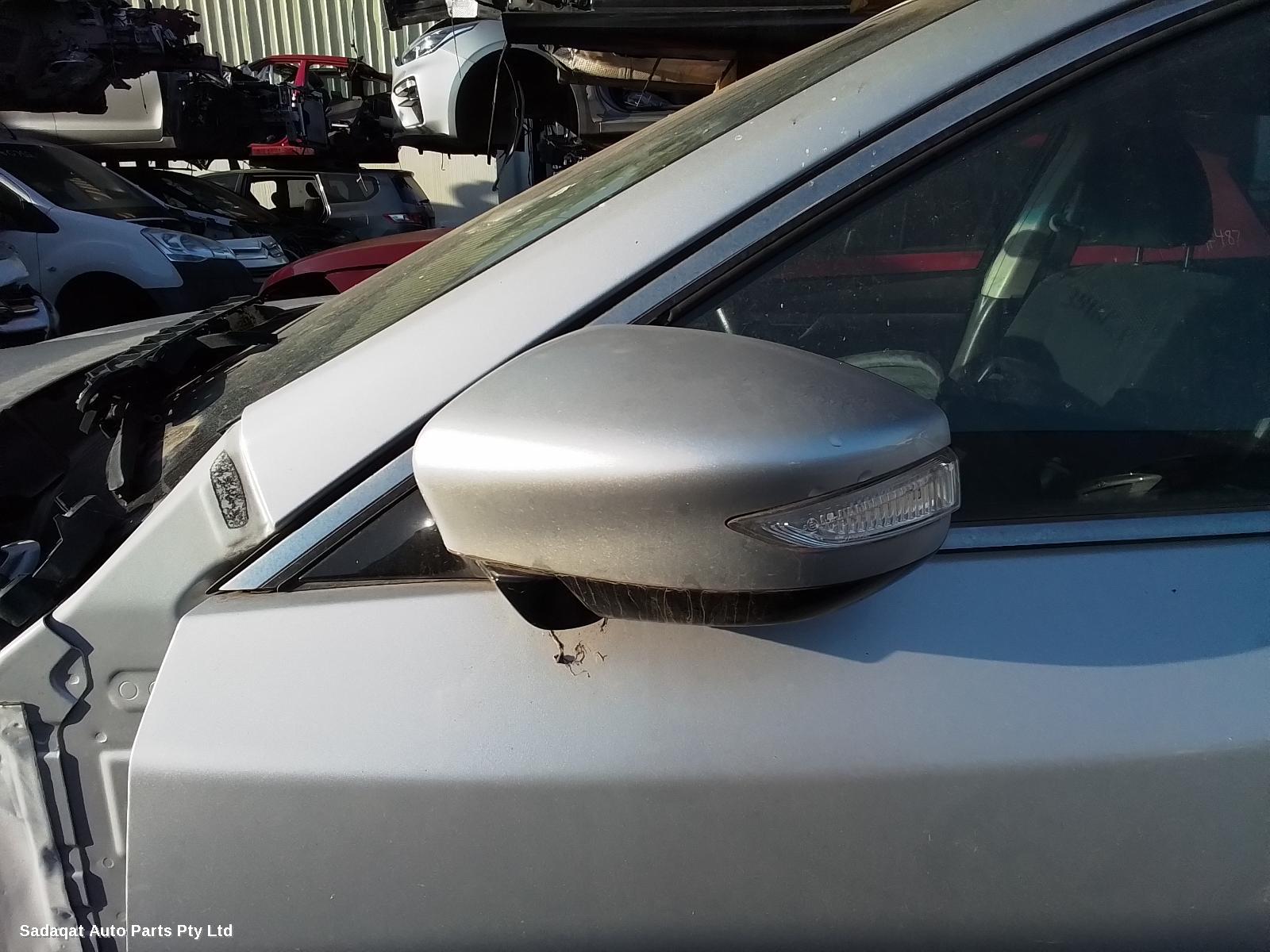 Nissan Altima Right Door Mirror